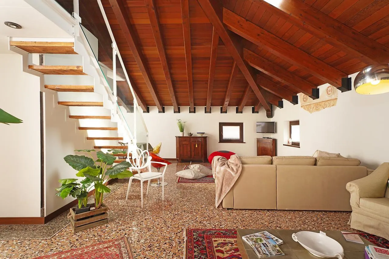 Peschieraloft Apartment Peschiera del Garda