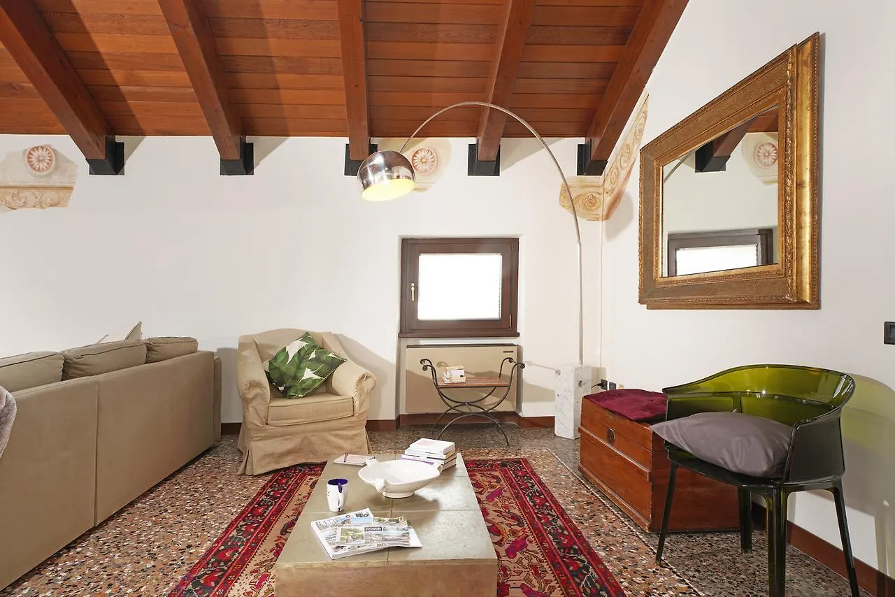 Peschieraloft Apartment Peschiera del Garda